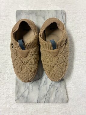 Teva ReEmber Fleece Slip-On Camp Shoes Tan Sherpa Mule Slipper Sneakers Size 7